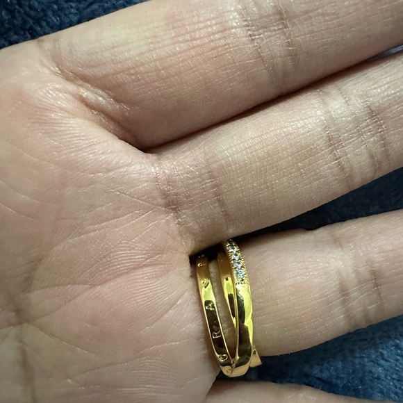 Pandora Gold Intertwined Ring - Picture 4 of 7